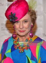 Cloris Leachman photo