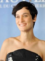Clotilde Hesme #894870 picture (Portrait Medium)