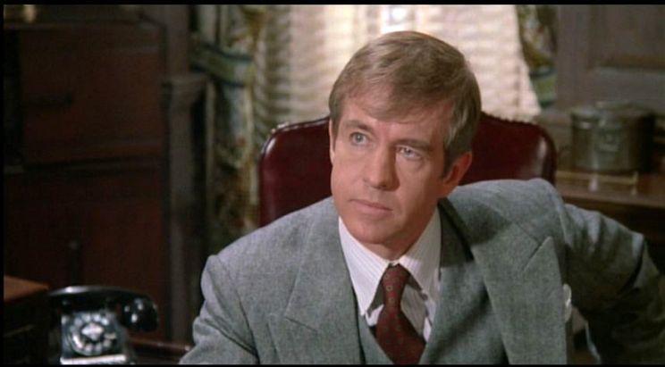 Clu Gulager