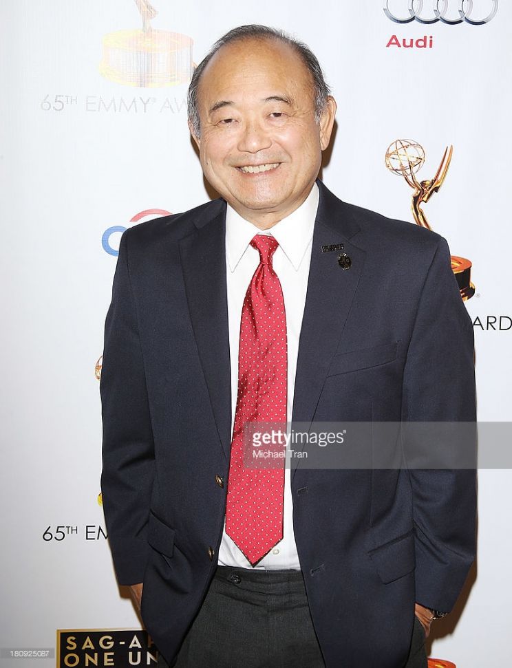 Clyde Kusatsu