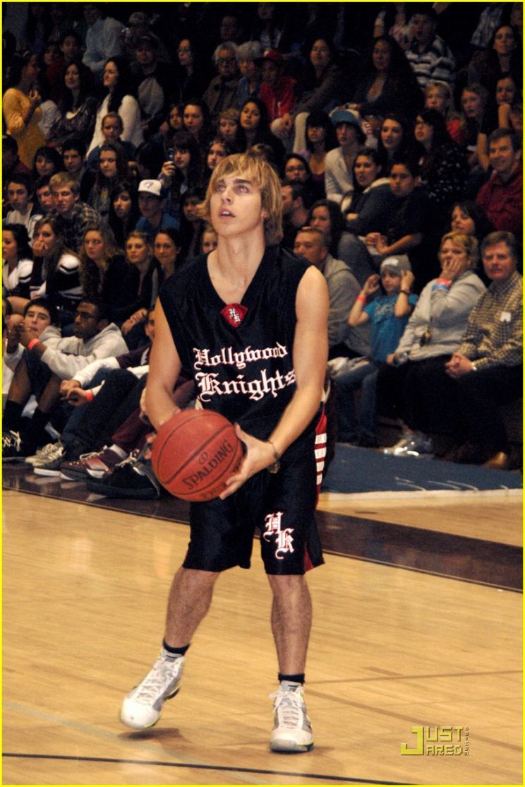 Cody Linley