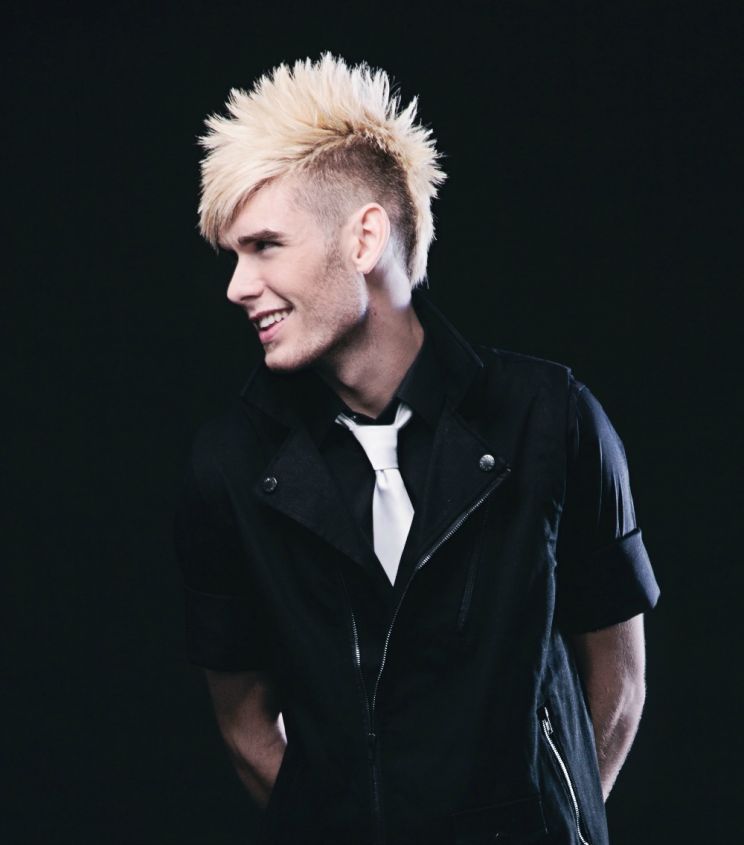 Colton Dixon