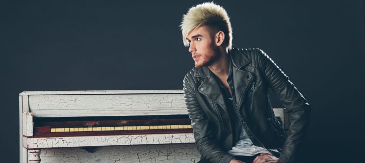 Colton Dixon