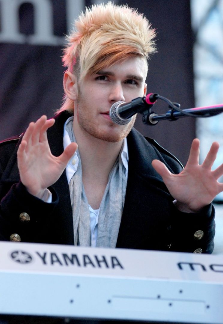 Colton Dixon