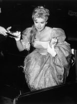 Connie Stevens