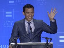 Conrad Ricamora