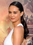 Courtney Eaton