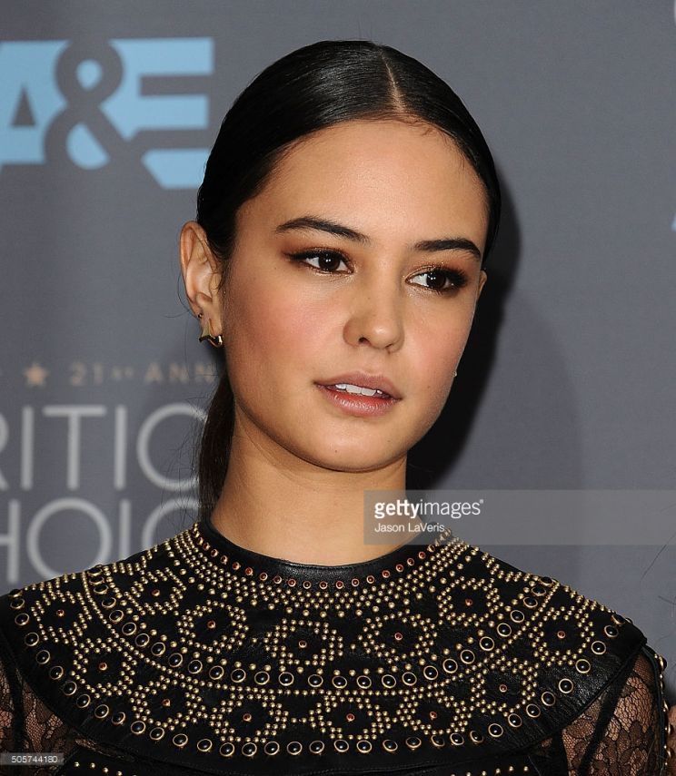 Courtney Eaton