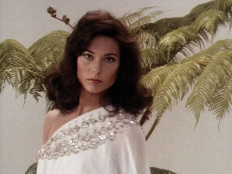 Cristina Raines