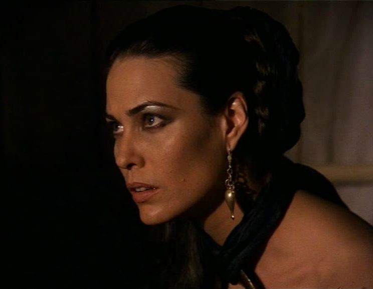 Cristina Raines