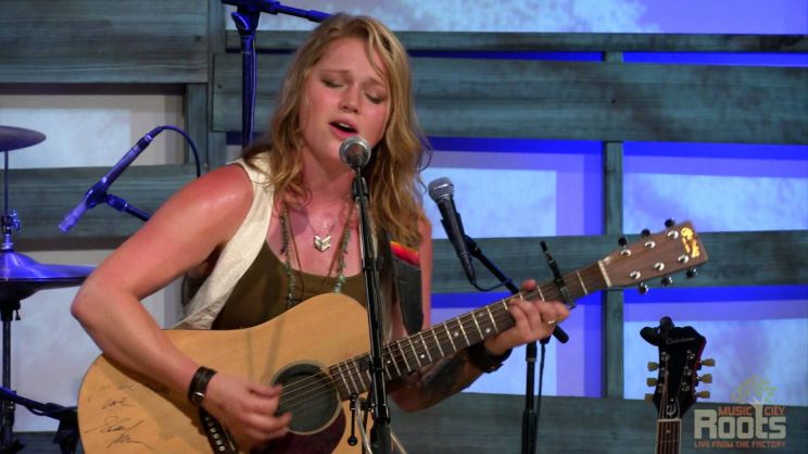 Crystal Bowersox