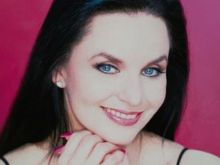 Crystal Gayle