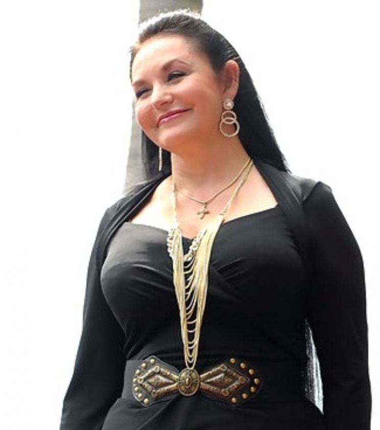 Crystal Gayle
