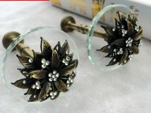 Crystal Hooks