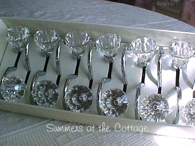 Crystal Hooks