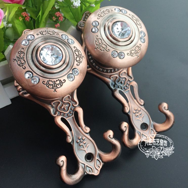 Crystal Hooks