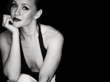 Crystal Lowe