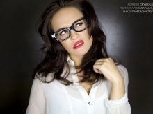 Crystal Lowe