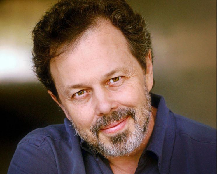 Curtis Armstrong