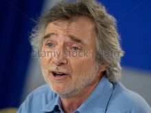Curtis Hanson