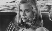 Cybill Shepherd