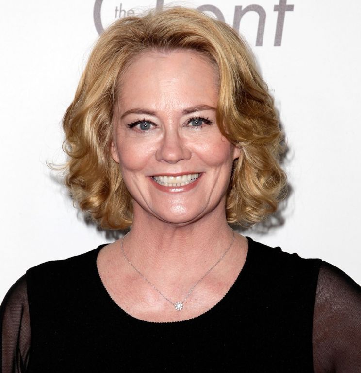 Cybill Shepherd