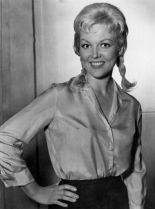 Cynthia Lynn