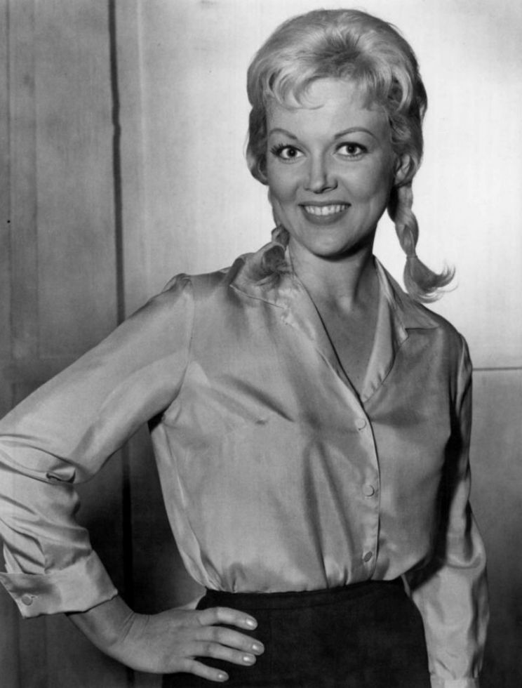 Cynthia Lynn