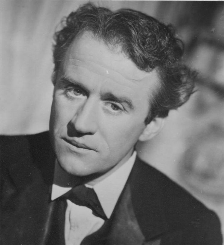 Cyril Cusack