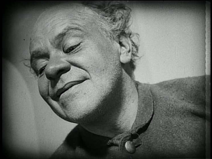 Cyril Cusack