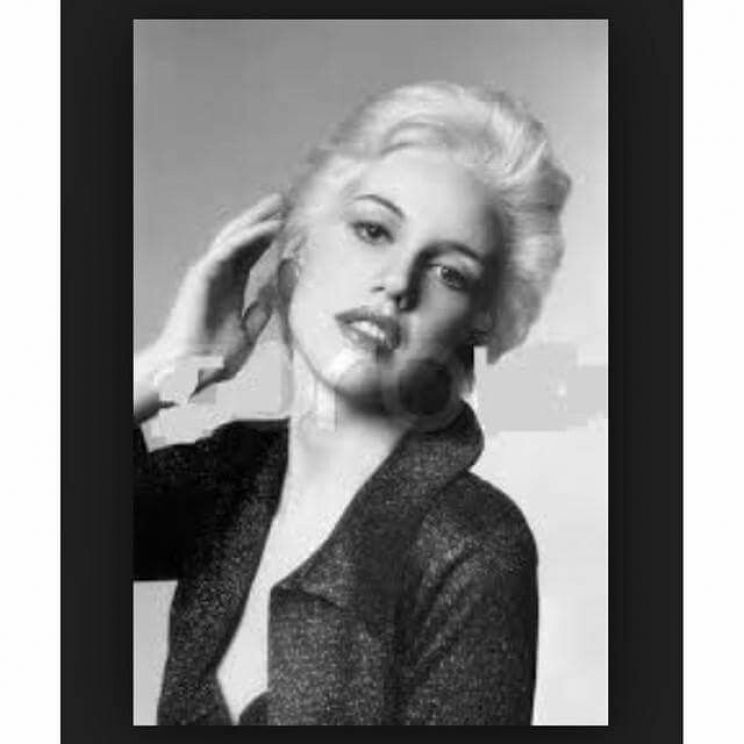Cyrinda Foxe