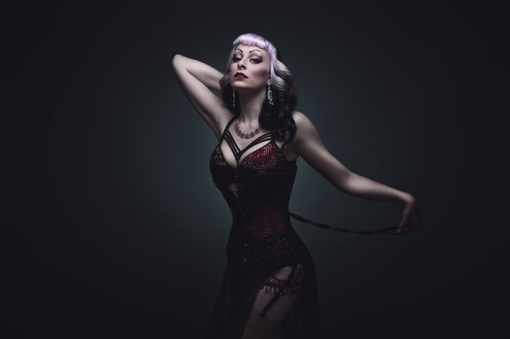 Dahlia Dark