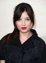 Daisy Lowe photo
