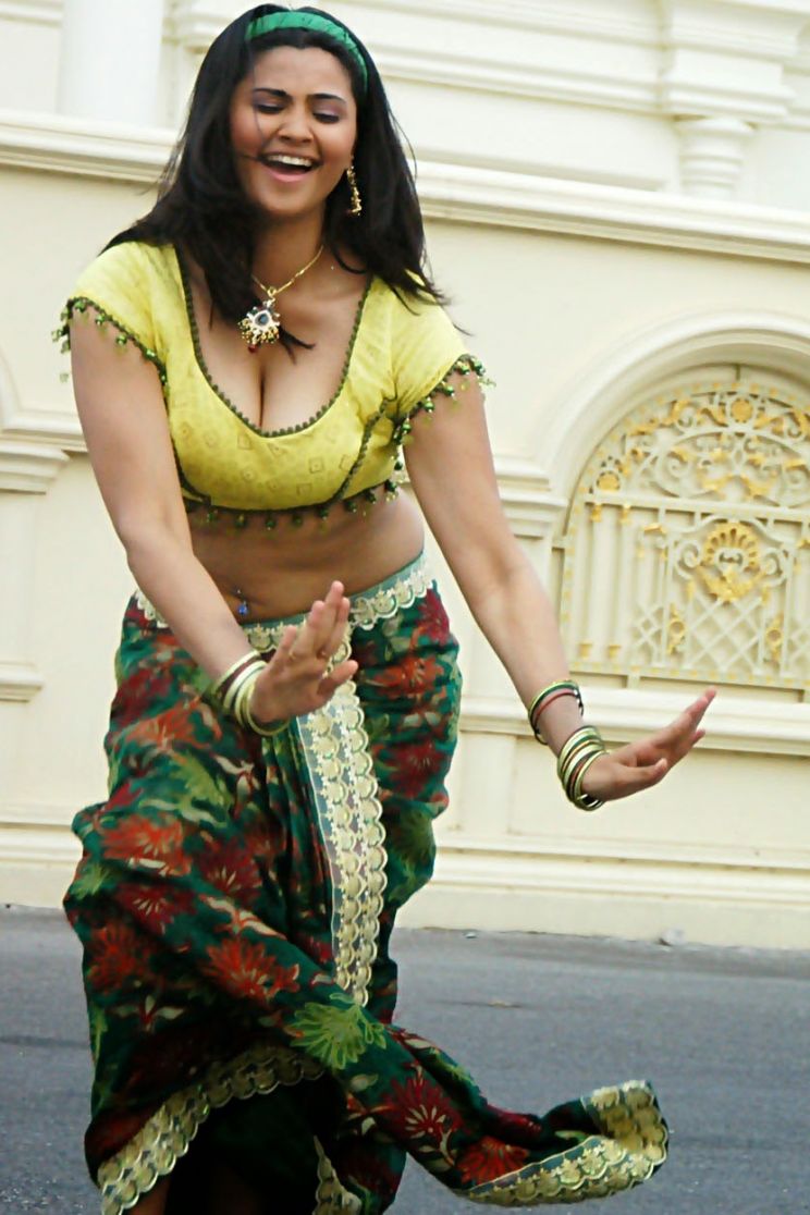 Daisy Shah