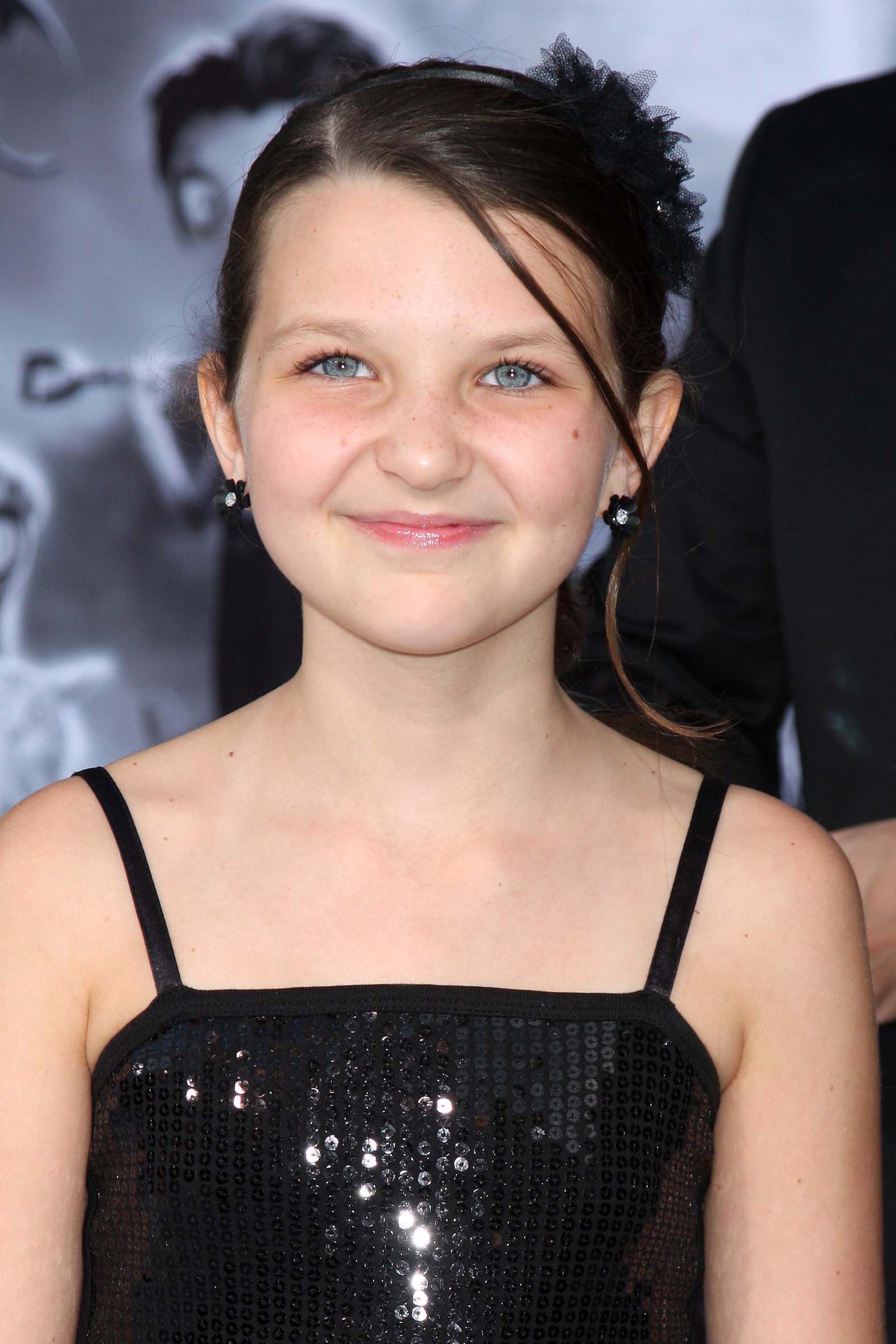Pictures of Daisy Tahan