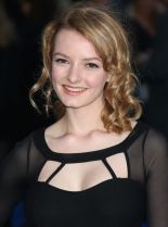 Dakota Blue Richards #21174 picture (Portrait Medium)