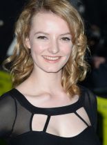 Dakota Blue Richards #21176 picture (Portrait Medium)