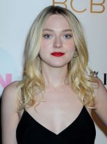 Dakota Fanning photo