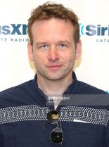 Dallas Roberts