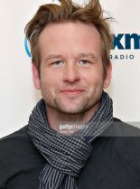 Dallas Roberts