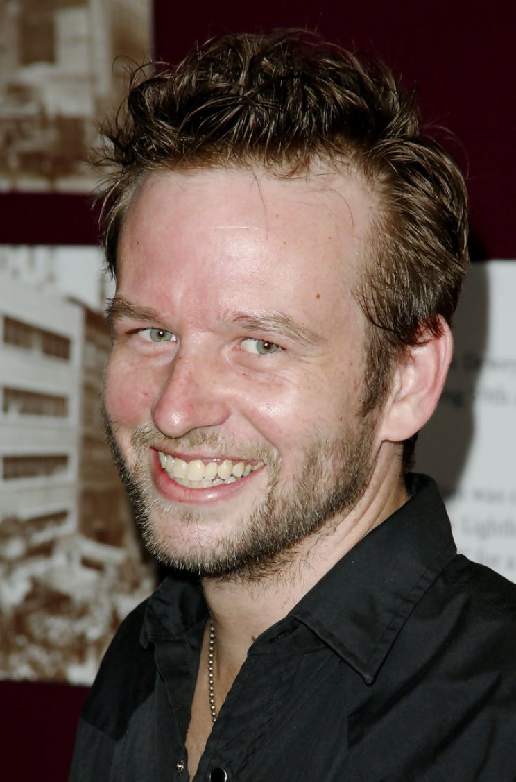 Dallas Roberts