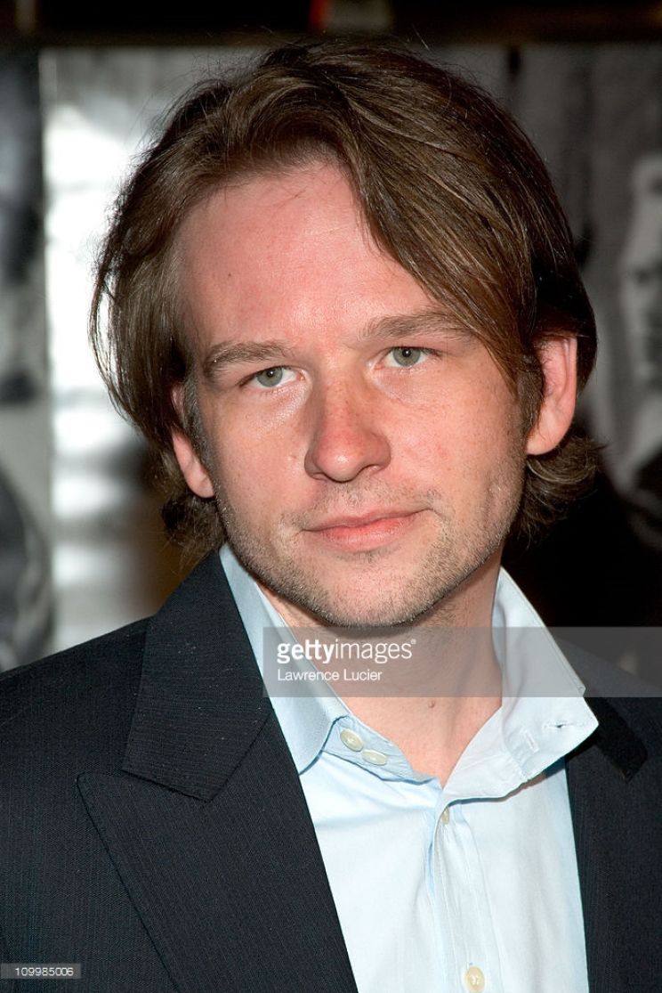 Dallas Roberts