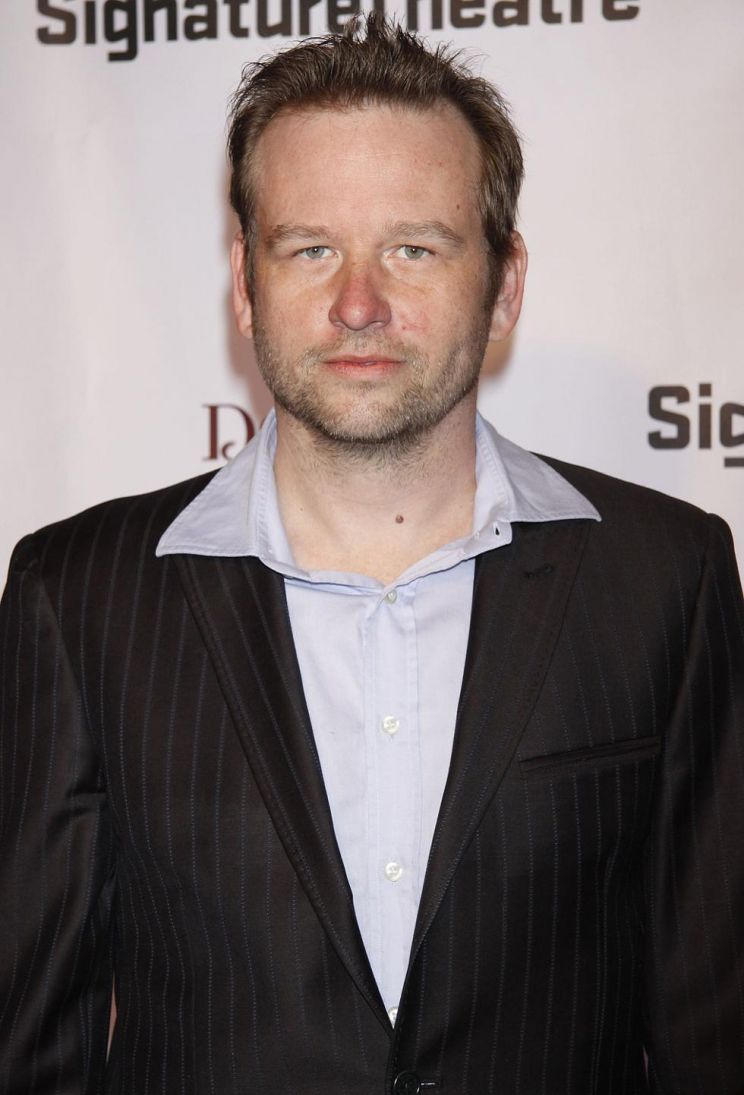 Dallas Roberts