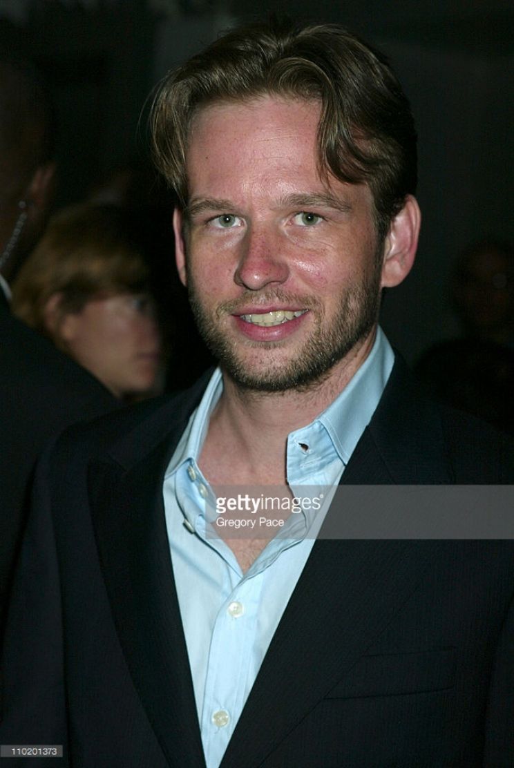 Dallas Roberts
