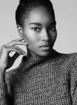Damaris Lewis photo