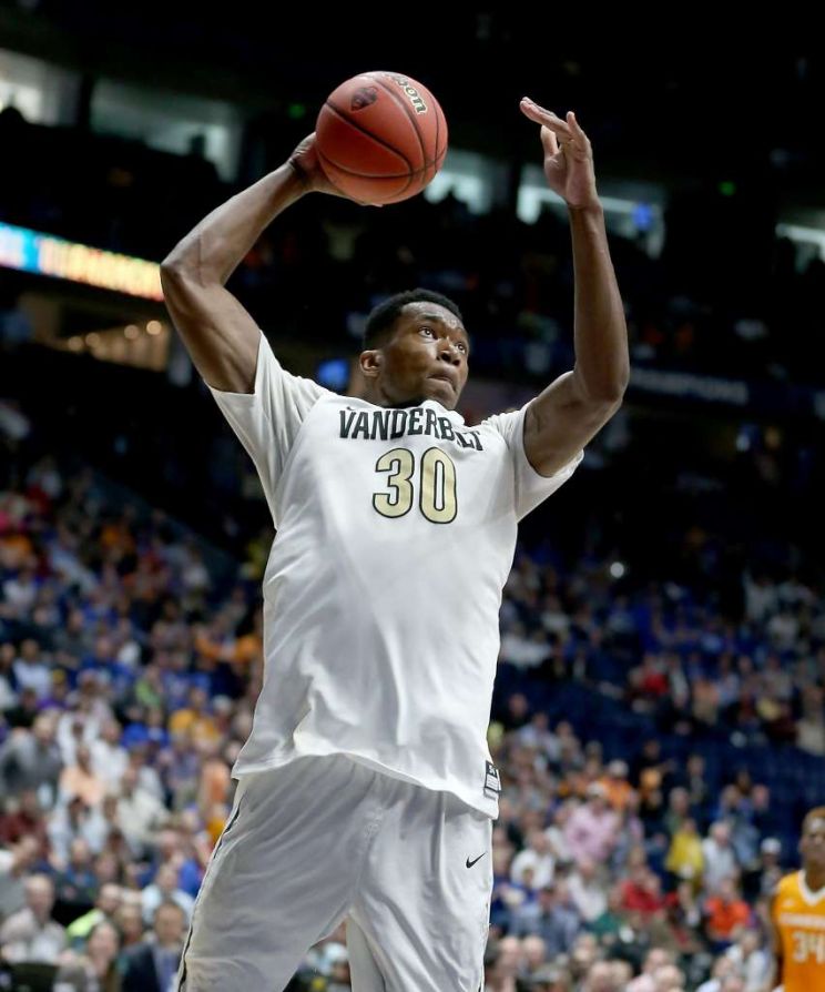 Damian Jones