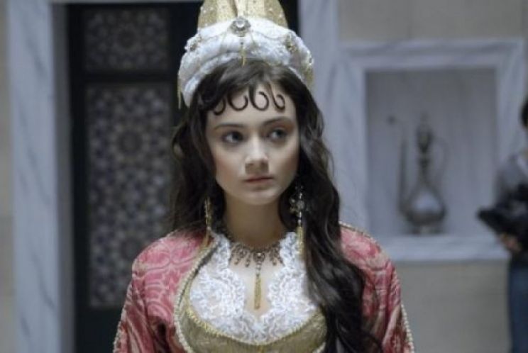 Damla Sönmez