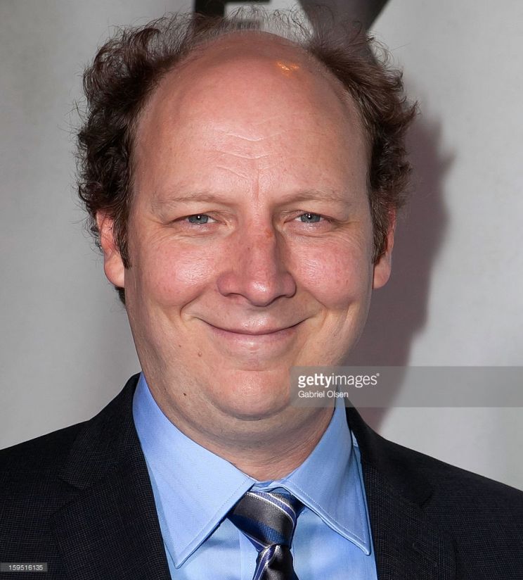 Dan Bakkedahl