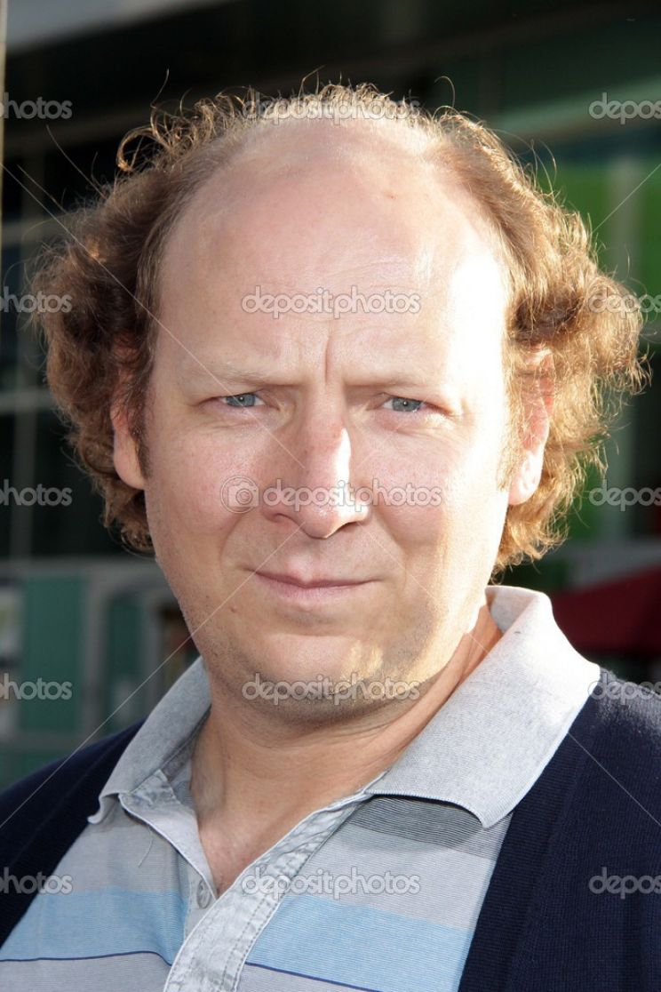 Dan Bakkedahl