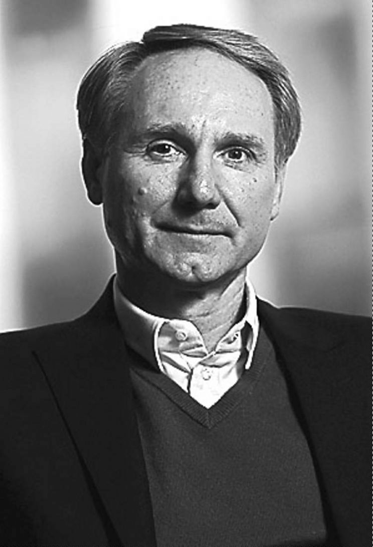 Dan Brown